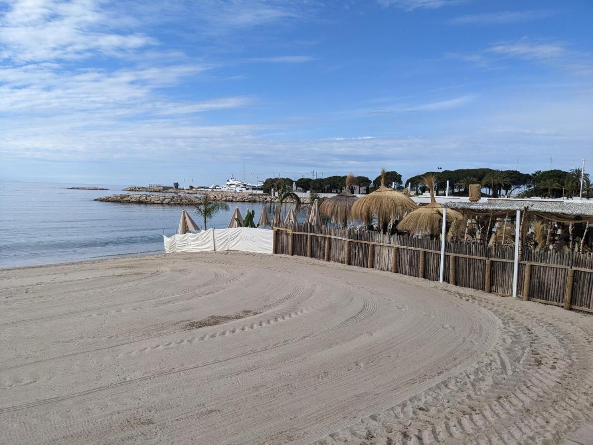 Eden Golfe Plages A Pieds Parking Prive Валорис Екстериор снимка